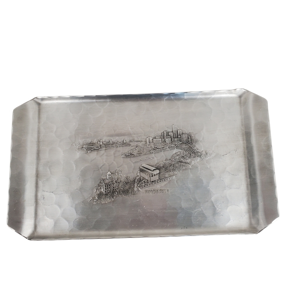 Vntg Hand-Wrought Hammered Aluminum Serving Tray - Pittsburgh Cityscape Etching - Picture 1 of 12